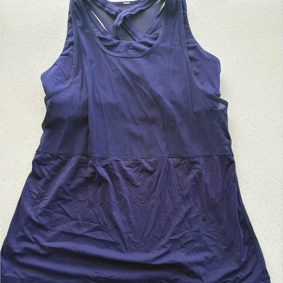 Lululemon size 12 ladies Navy Mesh Accent Top - Picture 2 of 6
